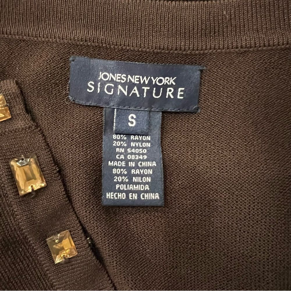Jones New York Signature Button Up - Picture 10 of 10